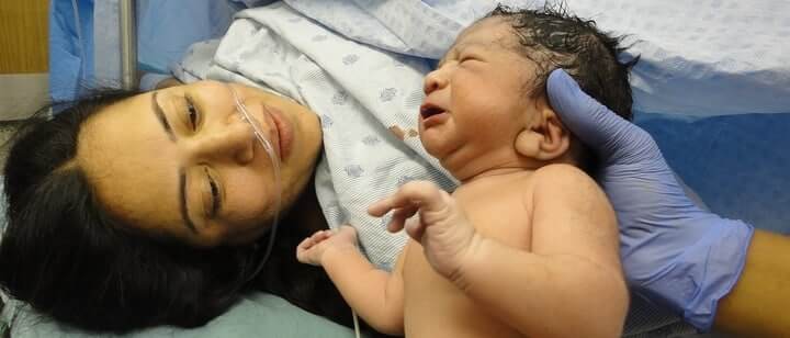 PTSD og fødselsdepression - øget risiko ved negative tanker og selvkritik hos førstegangsfødende